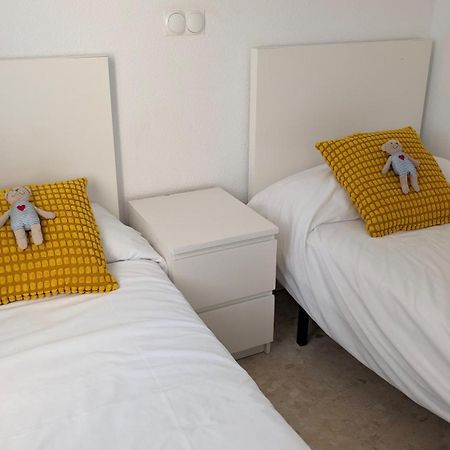 Family Beach Club Sevilla II أوليفا المظهر الخارجي الصورة